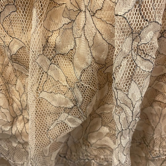 Zara Lace Tiered Skirt in Beige - Picture 7 of 12